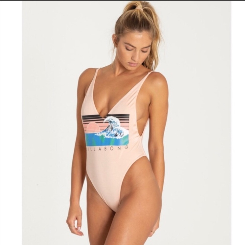 🌻🌻Billabong Swimming suit 🌻🌻🌻